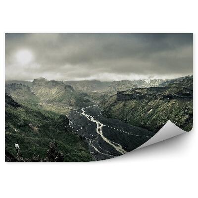 Fototapeta na zeď Tmavá krajina kopce řeka zatažená obloha