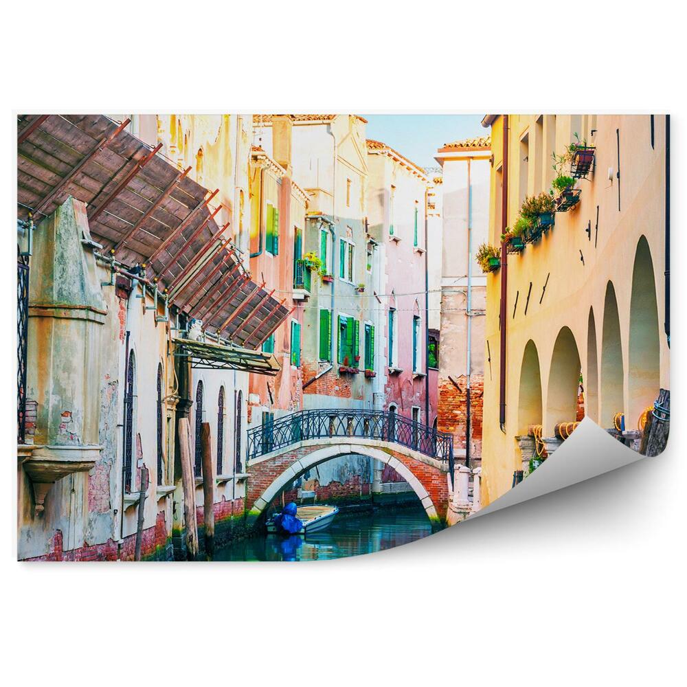 Samolepící fototapeta Barvy města Benátky kanál lodě