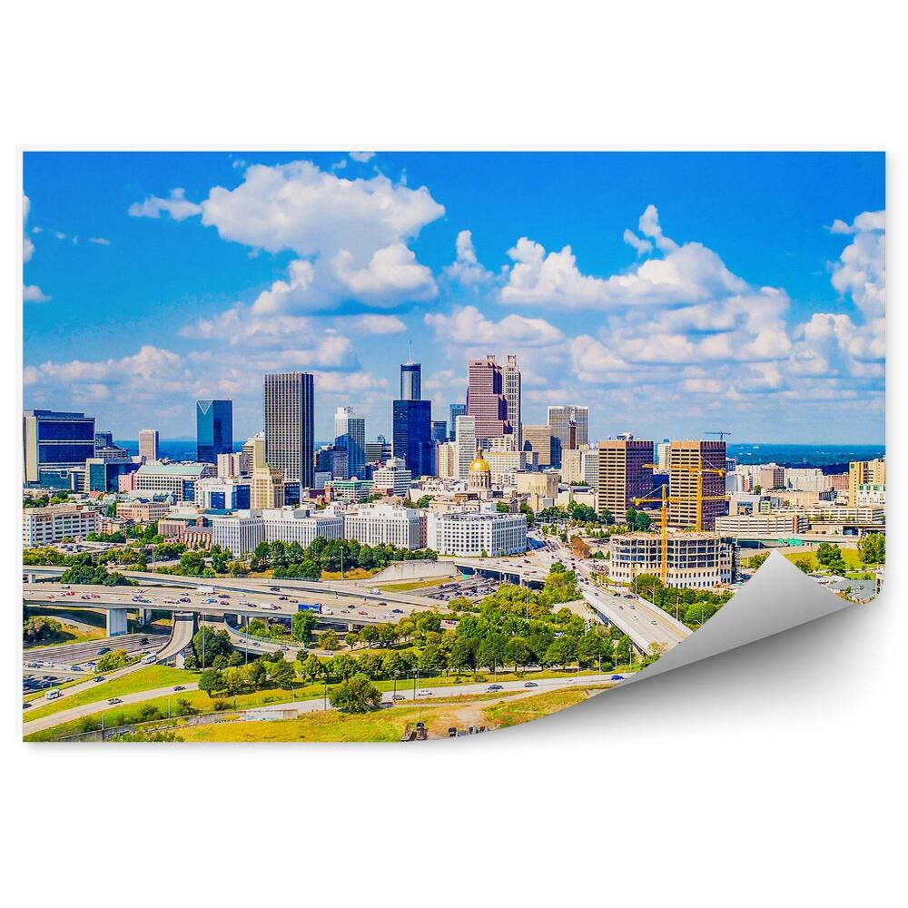 Fototapeta Panorama města mrakodrapy silnice auta tráva stromy nebe mraky Atlanta Georgia