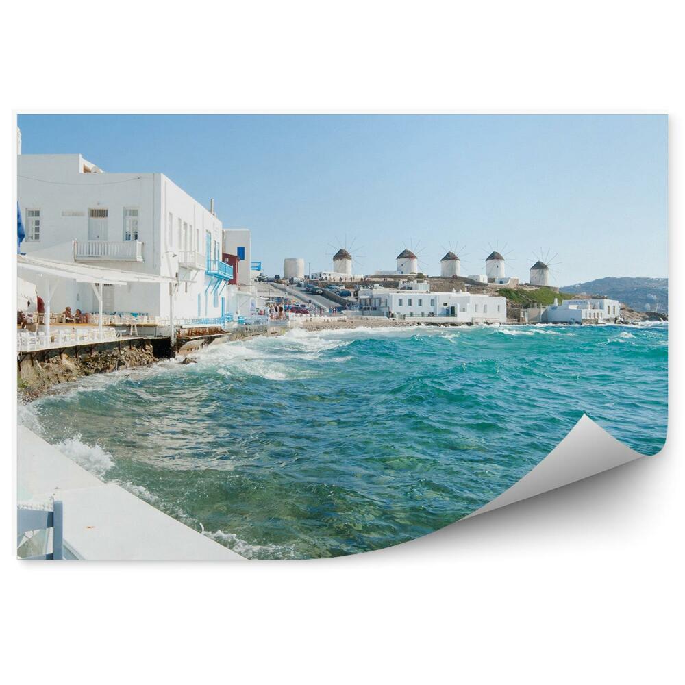 Samolepící fototapeta Větrné mlýny Řecko vlny město bílé budovy
