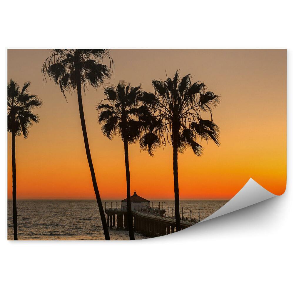 Samolepící fototapeta Palmy a západ slunce na molu Manhattan Beach