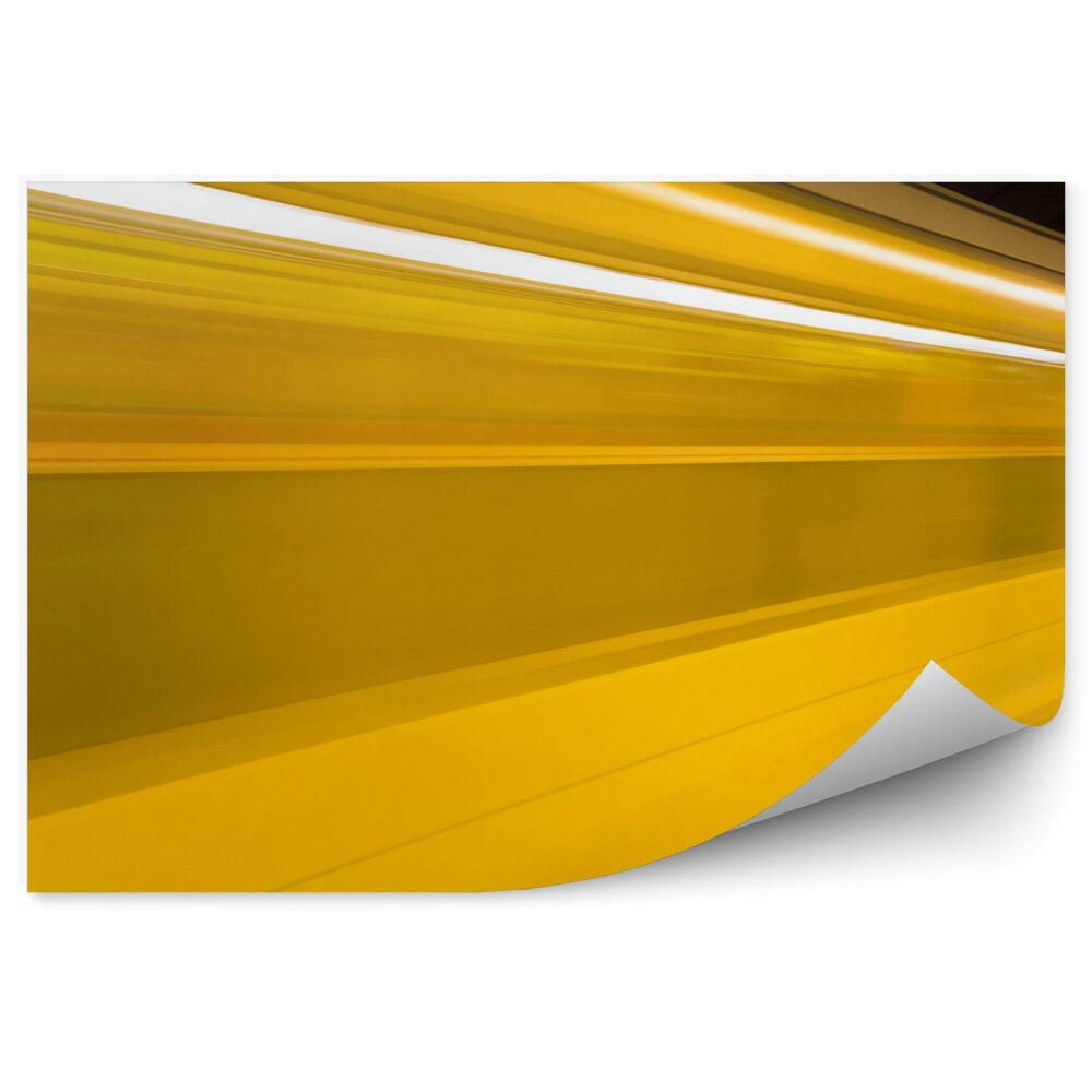 Fototapeta Žlutý vlak metra světelná signalizace