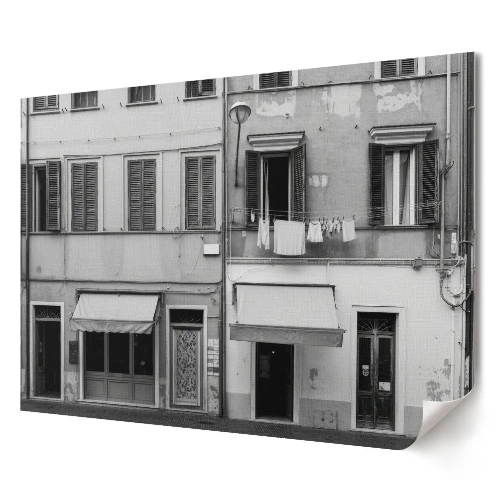 Stylový plakát na zeď Kouzlo starých italských činžovních domů v monochromatickém stylu