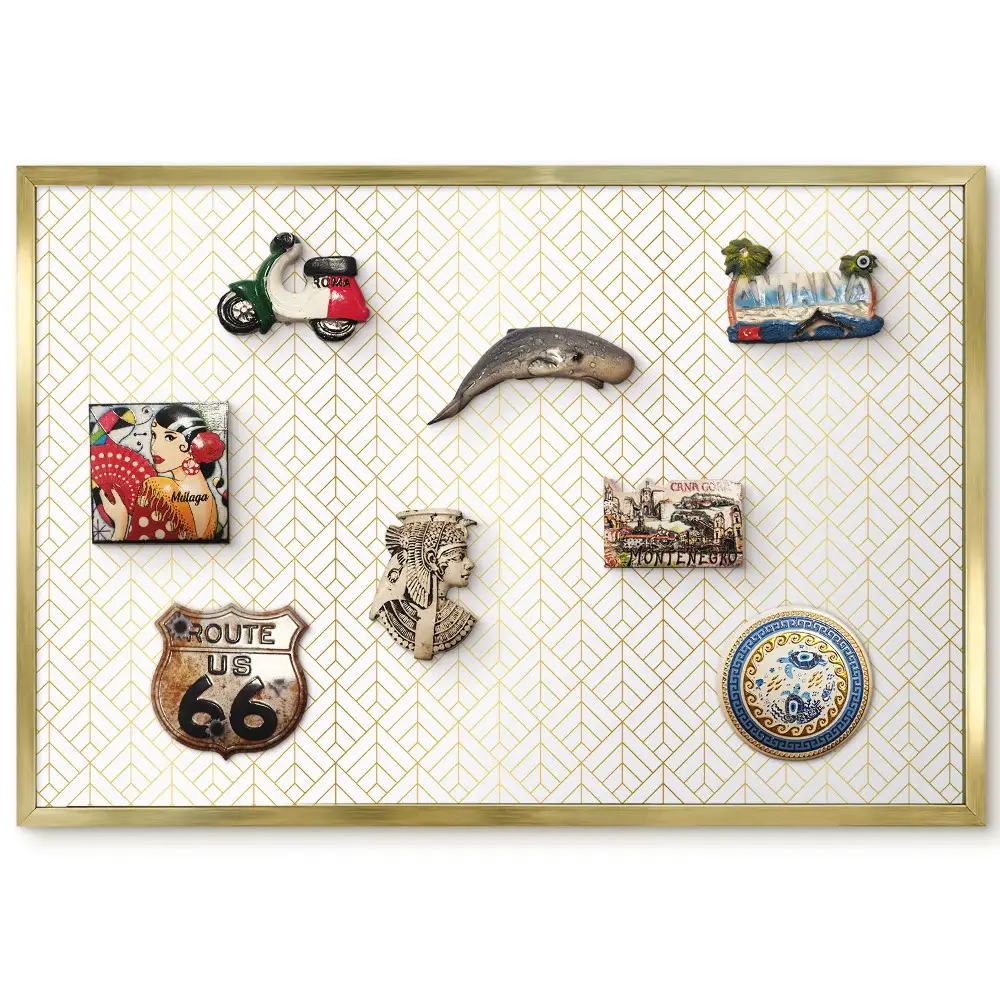 Magnetická tabule v rámu ve zlaté barvě Geometrie a jemnost ve světlých barvách