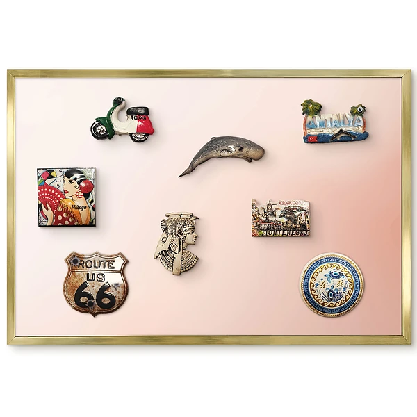 Magnetická tabule v rámu ve zlaté barvě s motivem pastelové harmonické kompozice