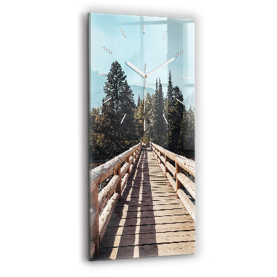 Vertikální hodiny na skle Hory v Yellowstonu