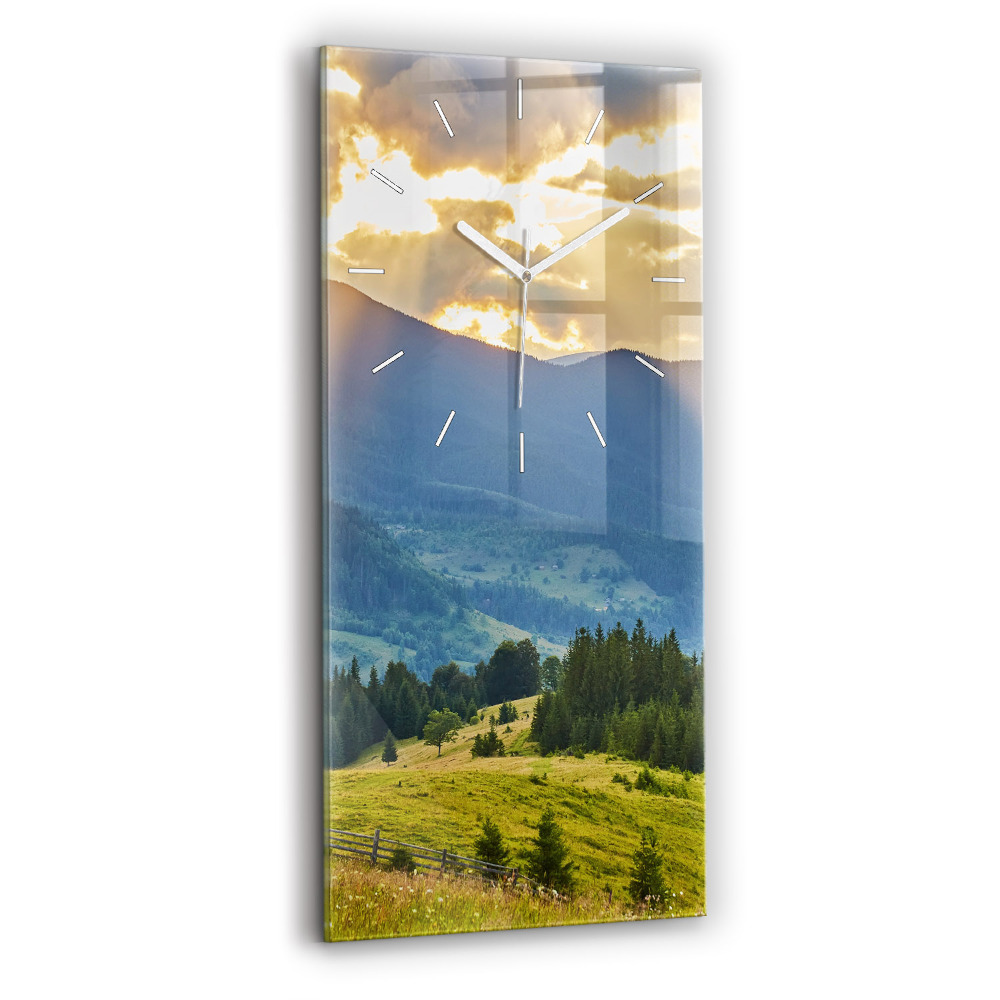 Vertikální nástěnné hodiny Krajina s lesy