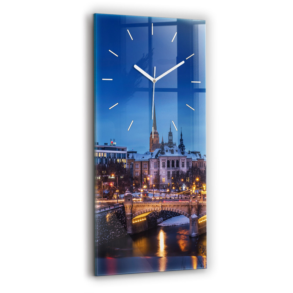 Vertikální nástěnné hodiny Panorama města Plzně